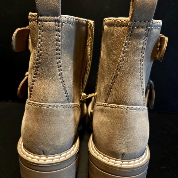 MIA KIDS Suede Ankle Boots Size 13 - Picture 3 of 5
